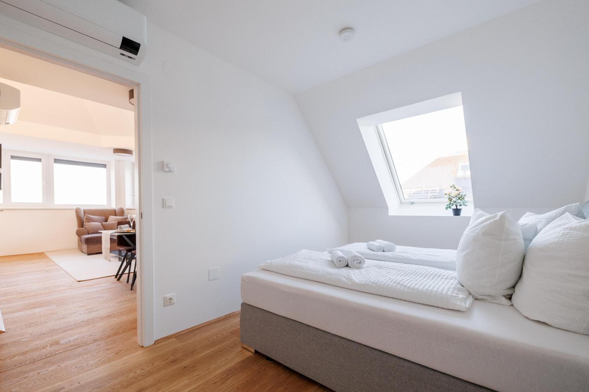 Apartament Symphony 40 - Modern Loft With Terrace And Grill In Location
